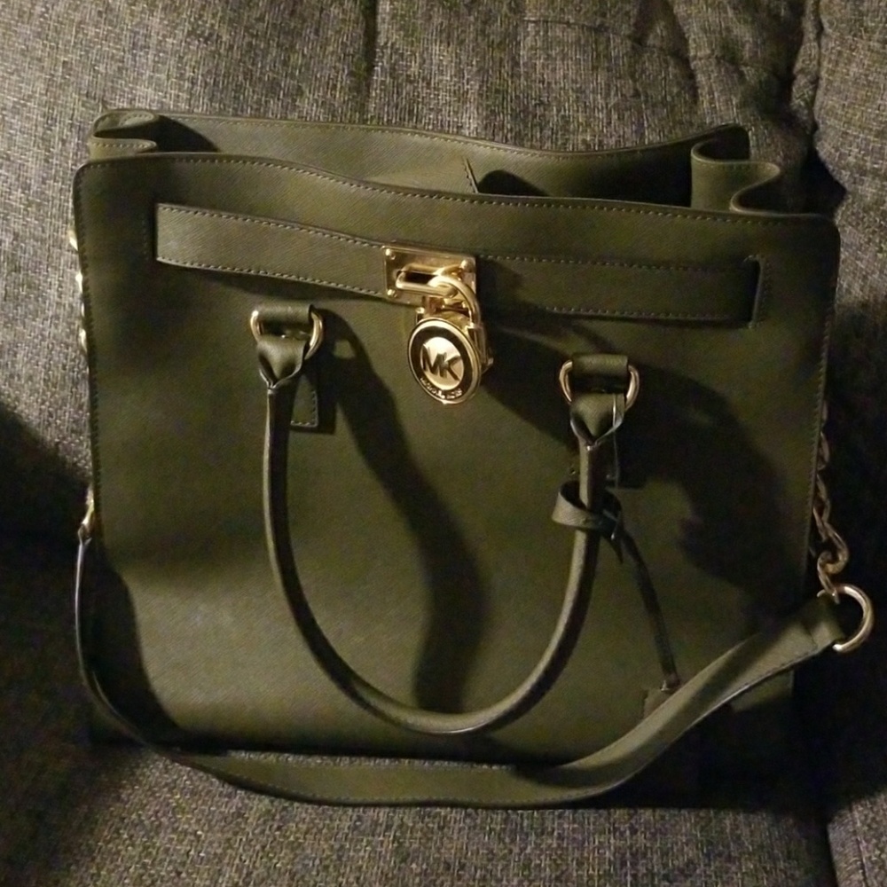 Michael kors tote
